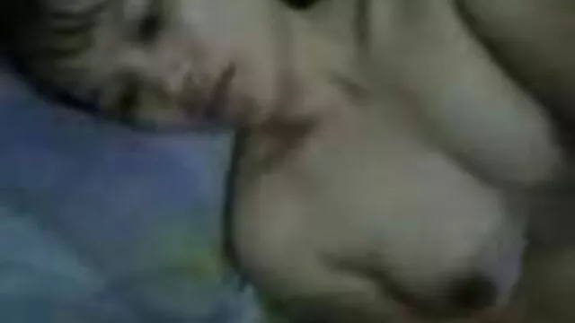 Abrí los ojos y me di cuenta de que señoras japonesas cojiendo no era la polla la que chupaba, sino el dedo sucio del patrón.