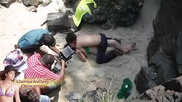 Rubia con el hocico jizzed se contenta con el incesto maduras peludas resto del semen de una polla flácida