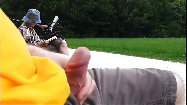 Hermano y hermana se masturban mirándose en camas opuestas videos de mamas maduras