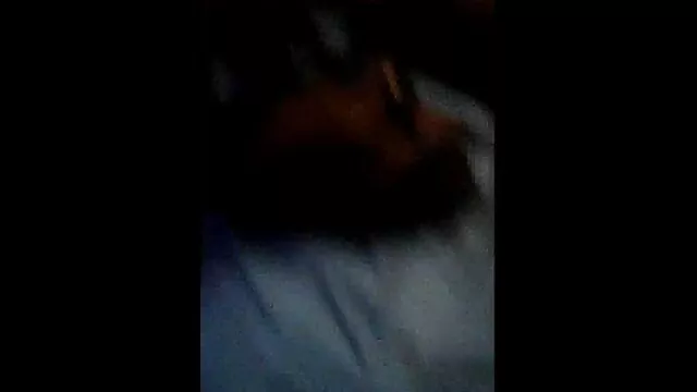 Fiera maduras tetonas incesto