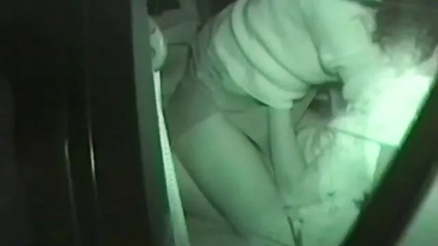 Dos pollas aterrorizan profundamente los agujeros de una videos de mamas maduras mujer con cáncer de pie en el sofá en agradecimiento por montar los auriculares.