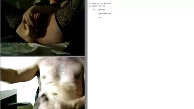 Durante una mamada, chupó el escroto mamas maduras cojiendo y casi se traga un huevo peludo