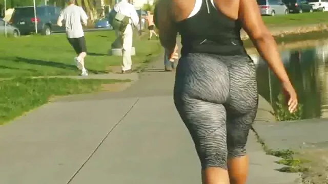 Joven polaca videos de incestos con maduras se empujó la garganta con una polla babeante y semen en la garganta